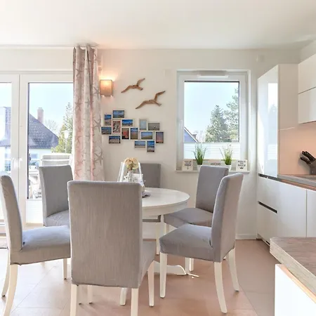 Wellentaenzer Apartment Scharbeutz