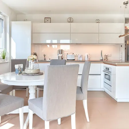 Wellentaenzer Appartement Scharbeutz